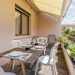 Clock's 2 Bedrooms & 2 Bathrooms & Big Terrace Apartment *