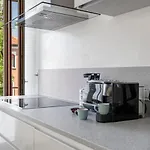Clock's 2 Bedrooms & 2 Bathrooms & Big Terrace Apartment