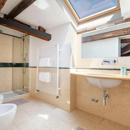 Clock's 2 Bedrooms & 2 Bathrooms & Big Terrace Venedig-Lido