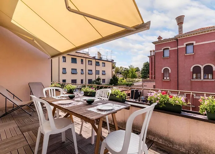 Lejlighed Clock's 2 Bedrooms & 2 Bathrooms & Big Terrace *