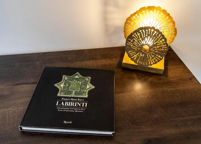 Daire Clock's 2 Bedrooms & 2 Bathrooms & Big Terrace *