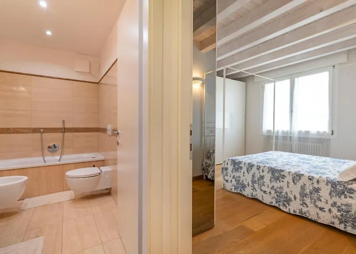 Clock's 2 Bedrooms & 2 Bathrooms & Big Terrace