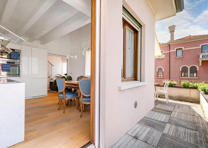 Lejlighed Clock's 2 Bedrooms & 2 Bathrooms & Big Terrace *